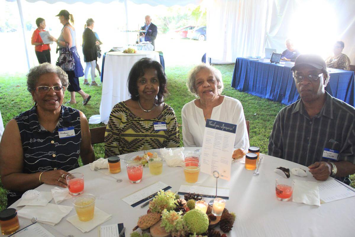 Cocktails on the Lawn Photos Cave Hill Heritage Foundation
